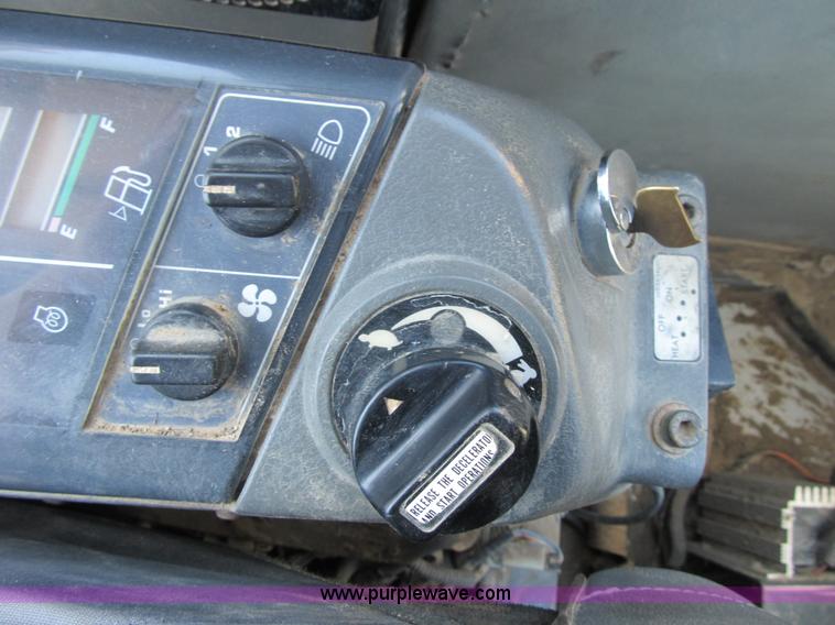 image for item G6515 2000 Komatsu PC60-7E mini excavator