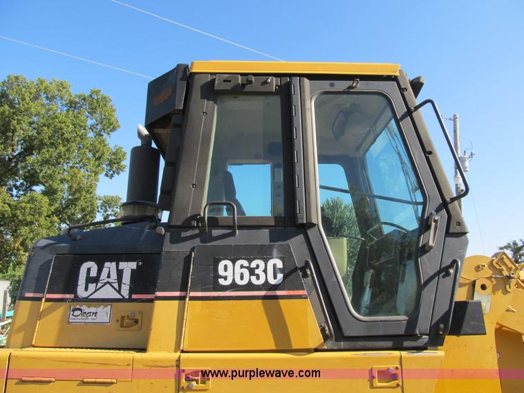image for item G6516 2001 Caterpillar 963C track loader