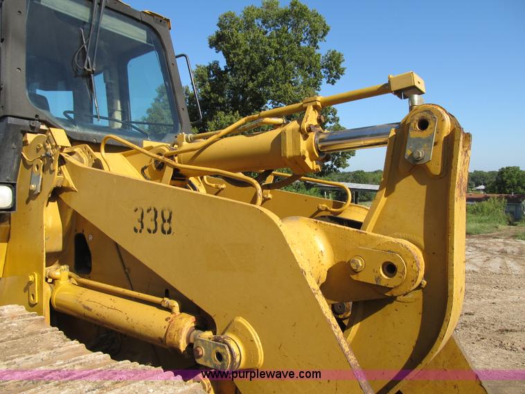 image for item G6516 2001 Caterpillar 963C track loader