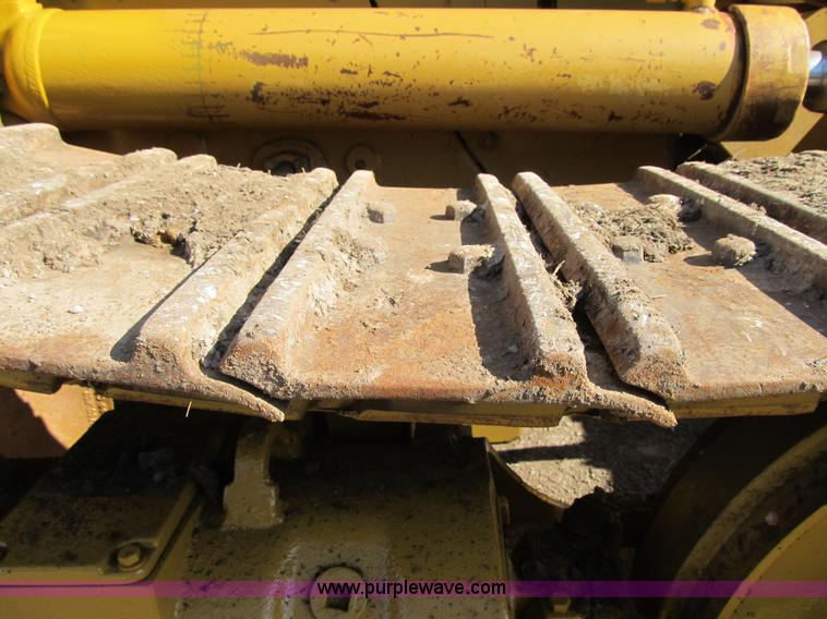 image for item G6516 2001 Caterpillar 963C track loader