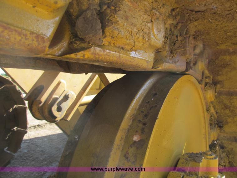 image for item G6516 2001 Caterpillar 963C track loader