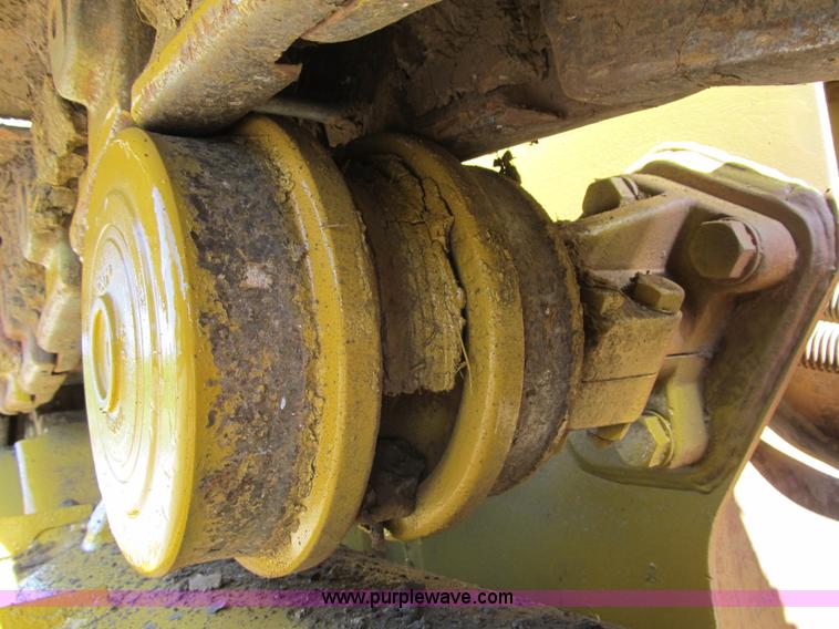 image for item G6516 2001 Caterpillar 963C track loader