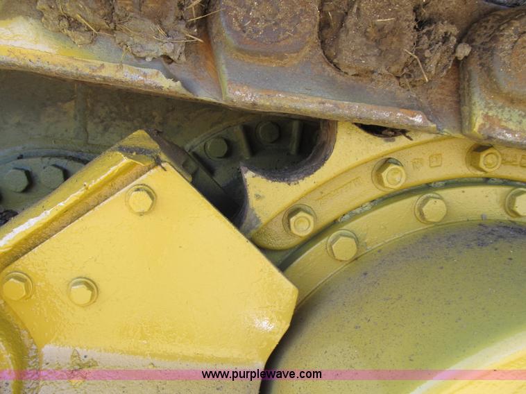 image for item G6516 2001 Caterpillar 963C track loader