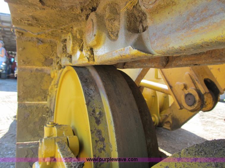 image for item G6516 2001 Caterpillar 963C track loader
