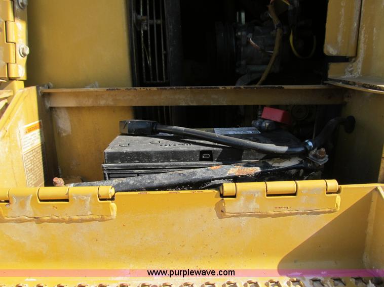 image for item G6516 2001 Caterpillar 963C track loader