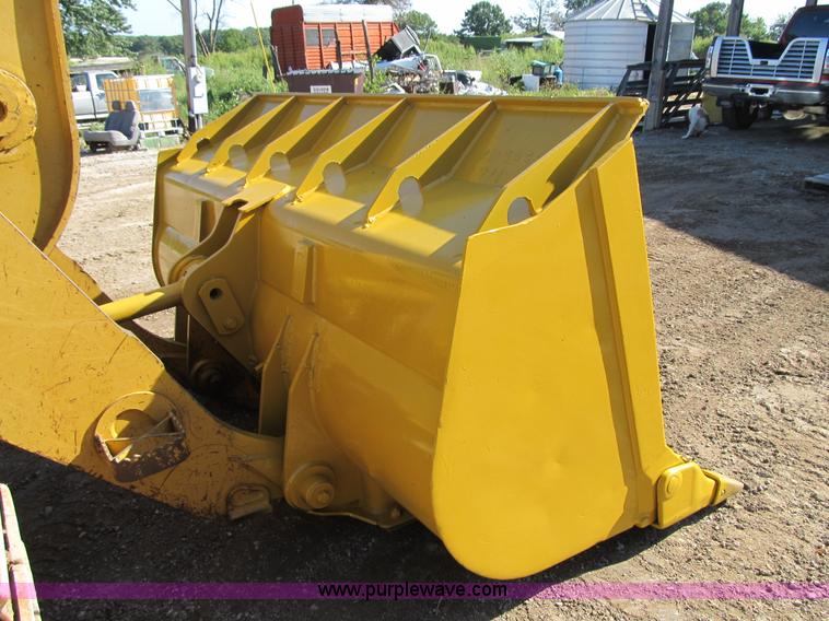 image for item G6516 2001 Caterpillar 963C track loader