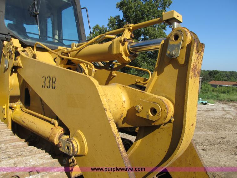 image for item G6516 2001 Caterpillar 963C track loader