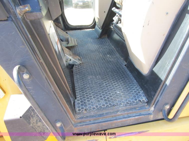 image for item G6516 2001 Caterpillar 963C track loader