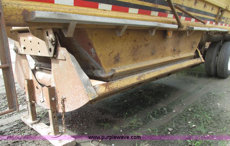 image for item G9988 1989 Load King 1827 belly dump trailer