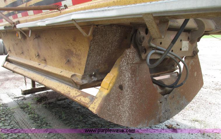 image for item G9988 1989 Load King 1827 belly dump trailer