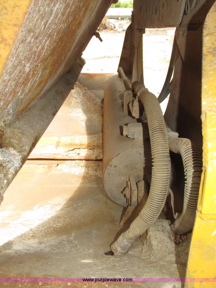 image for item G9988 1989 Load King 1827 belly dump trailer