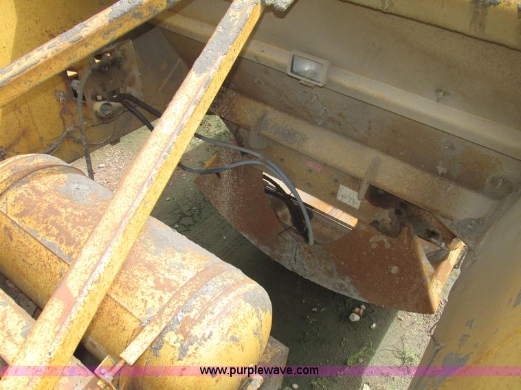 image for item G9988 1989 Load King 1827 belly dump trailer