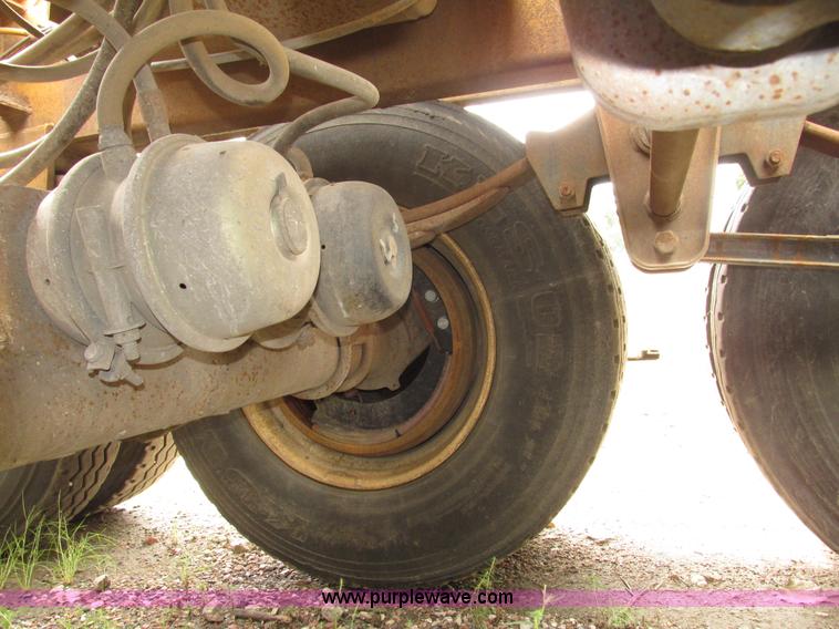 image for item G9988 1989 Load King 1827 belly dump trailer