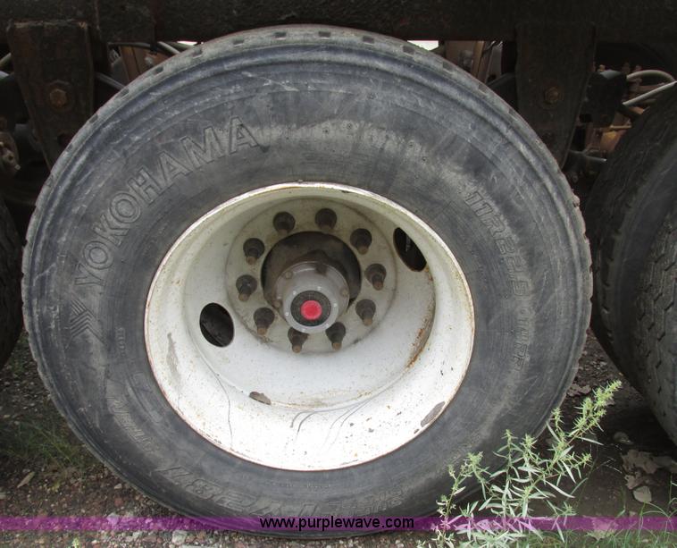 image for item G9988 1989 Load King 1827 belly dump trailer