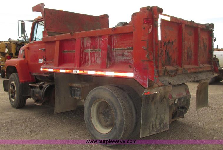 image for item G9989 1984 Ford 8000 dump truck