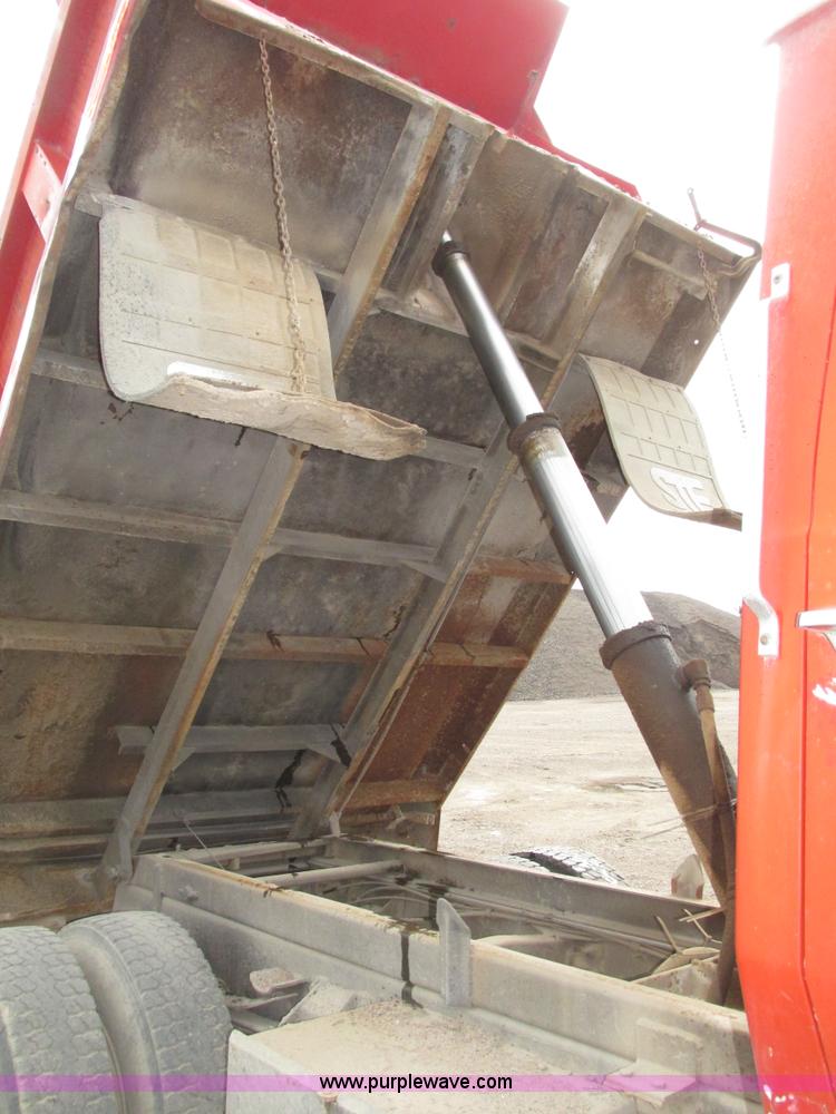 image for item G9989 1984 Ford 8000 dump truck