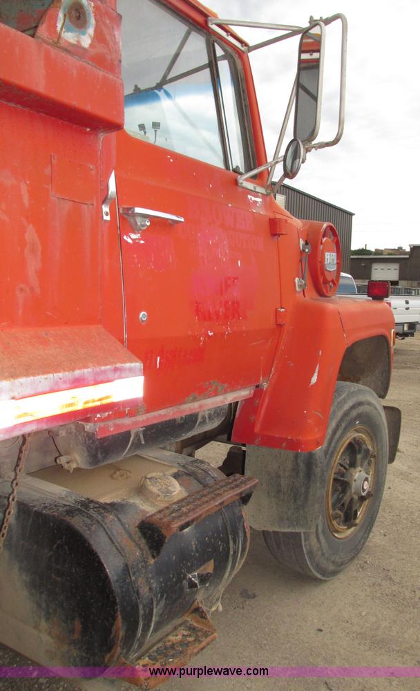 image for item G9989 1984 Ford 8000 dump truck