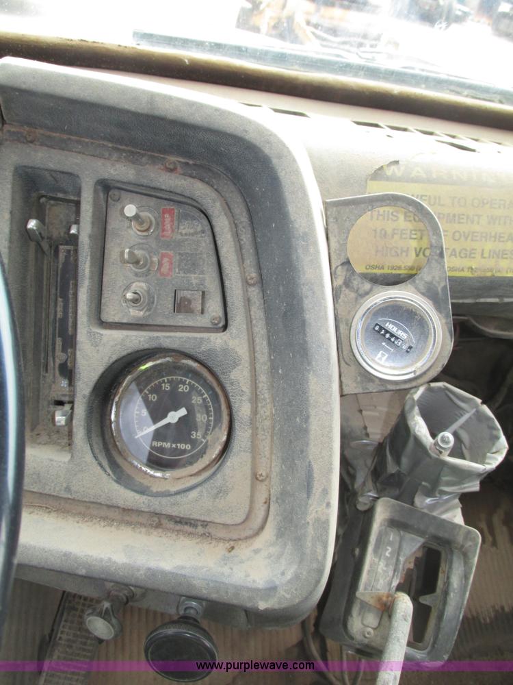 image for item G9989 1984 Ford 8000 dump truck