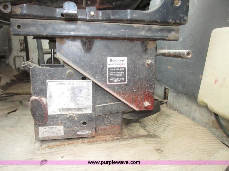 image for item G9989 1984 Ford 8000 dump truck