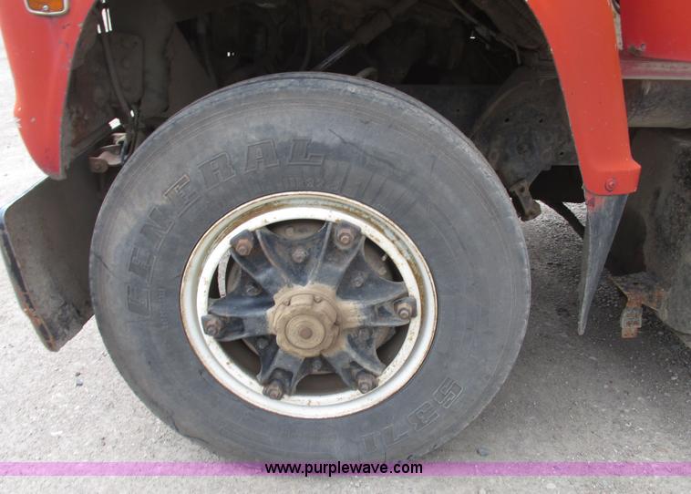 image for item G9989 1984 Ford 8000 dump truck