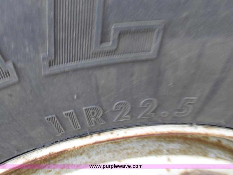 image for item G9989 1984 Ford 8000 dump truck