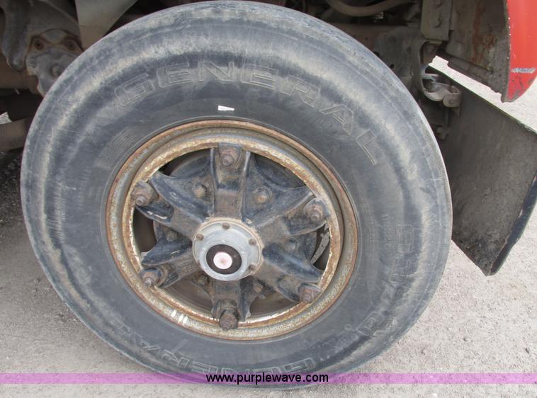 image for item G9989 1984 Ford 8000 dump truck