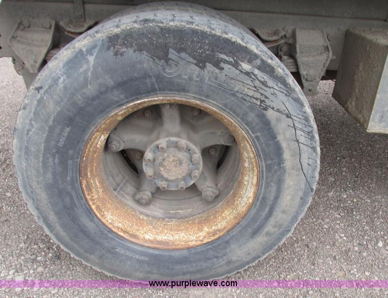 image for item G9989 1984 Ford 8000 dump truck