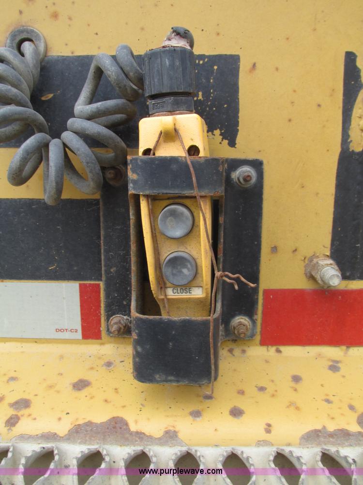 image for item G9990 1987 Load King 1827 belly dump trailer