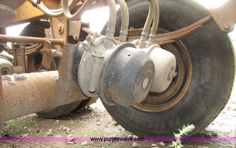 image for item G9990 1987 Load King 1827 belly dump trailer