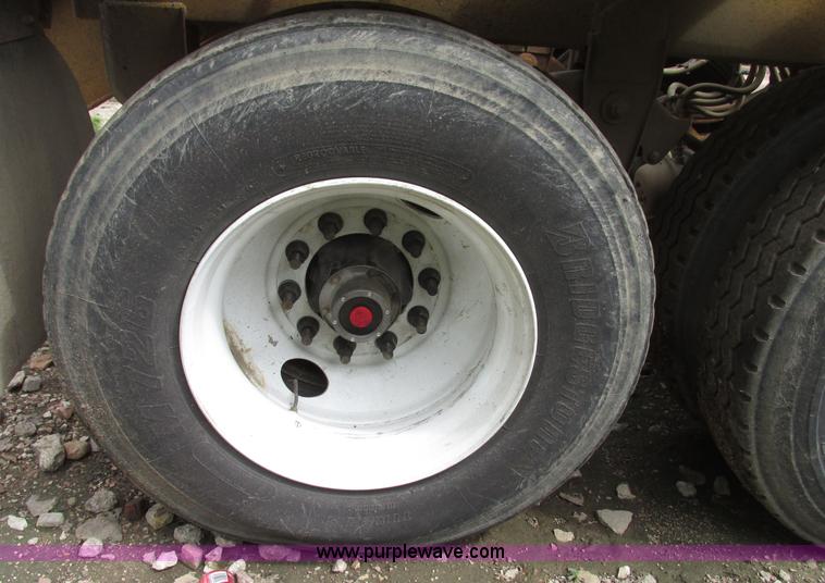 image for item G9990 1987 Load King 1827 belly dump trailer