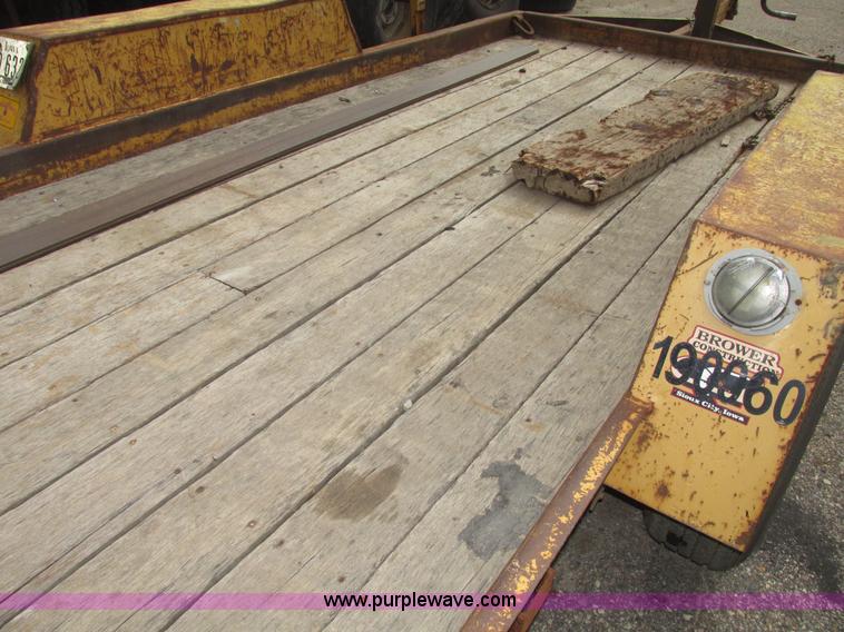 image for item G9991 1997 Redi Haul trailer