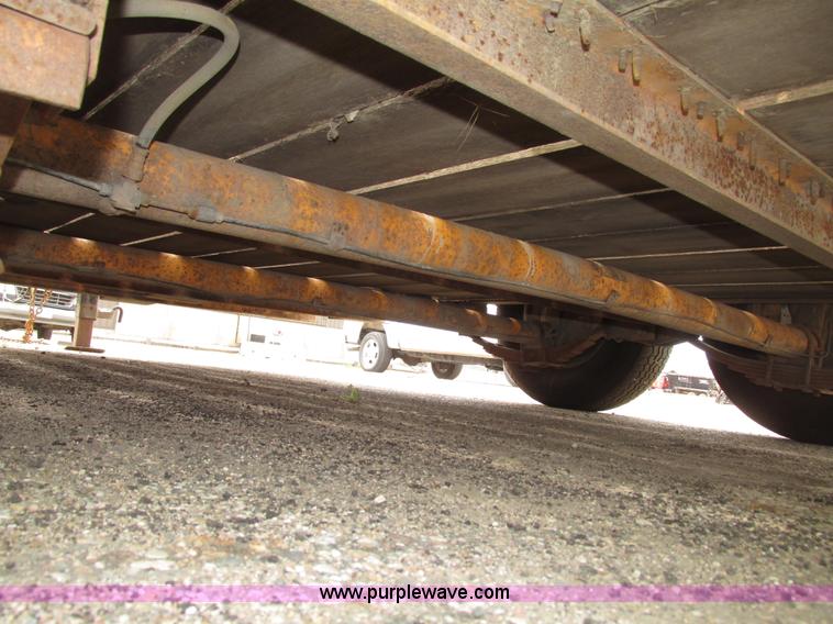 image for item G9991 1997 Redi Haul trailer