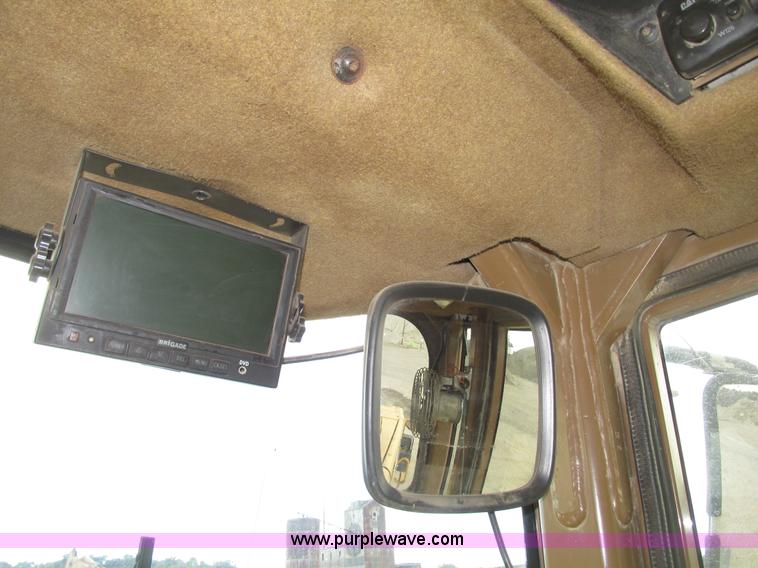 image for item G9994 1998 Caterpillar 970F wheel loader