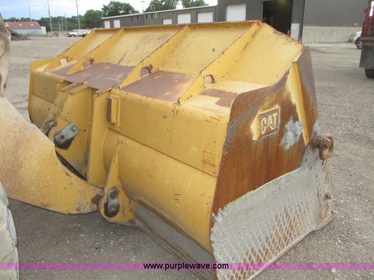 image for item G9994 1998 Caterpillar 970F wheel loader