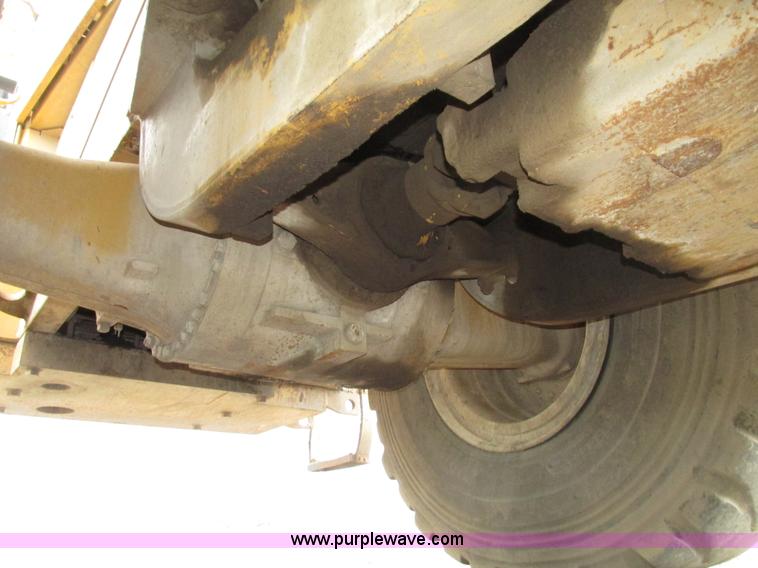 image for item G9994 1998 Caterpillar 970F wheel loader