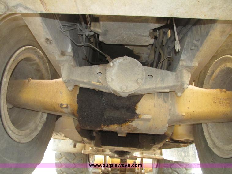 image for item G9994 1998 Caterpillar 970F wheel loader