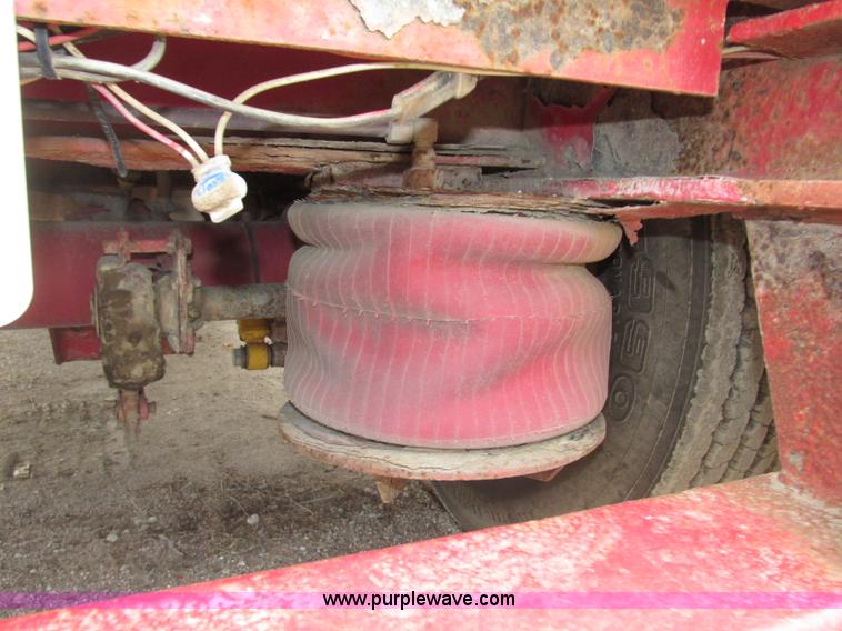 image for item G9997 1999 Transcraft DTL2000 Eagle Super-Beam trailer