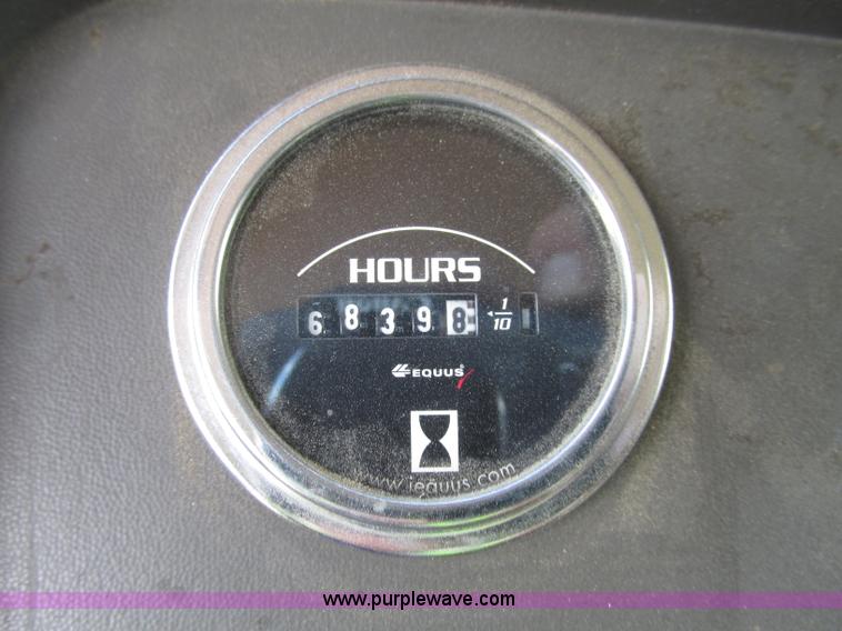 image for item G9998 2001 Sterling L9500 semi truck