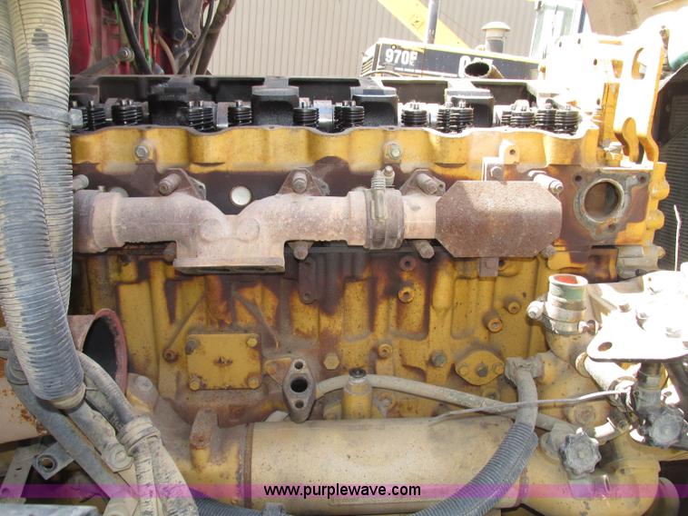 image for item G9998 2001 Sterling L9500 semi truck