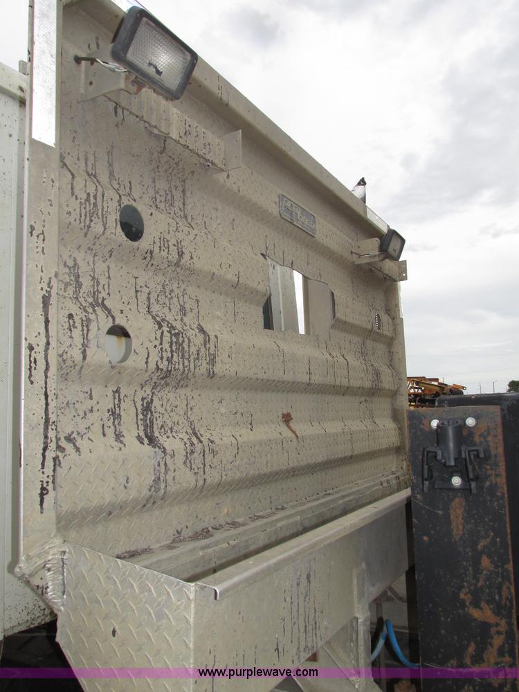 image for item G9999 1993 Mack CH613 semi truck