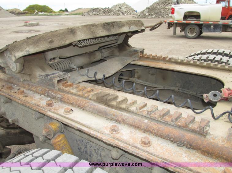 image for item G9999 1993 Mack CH613 semi truck