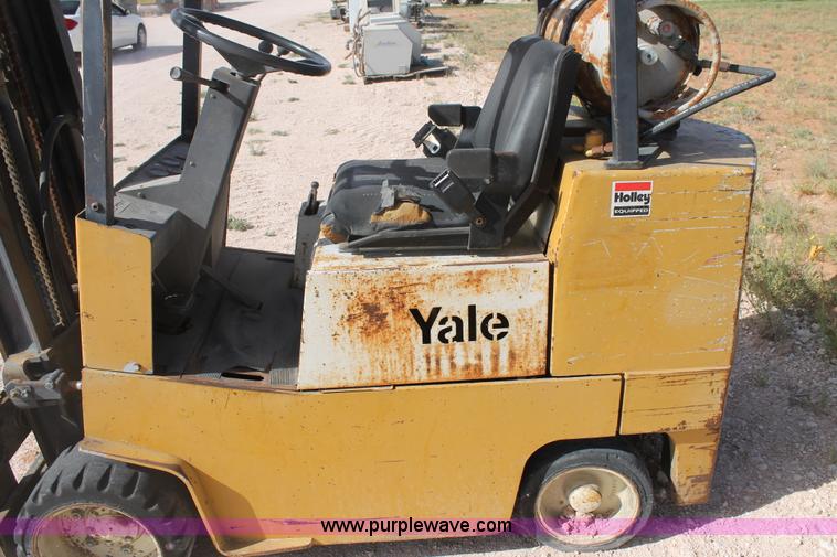 image for item H1723 Yale GLC040AAJUAT085 forklift