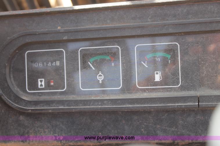 image for item H1724 Yale GLC040AENUAE083 fork lift