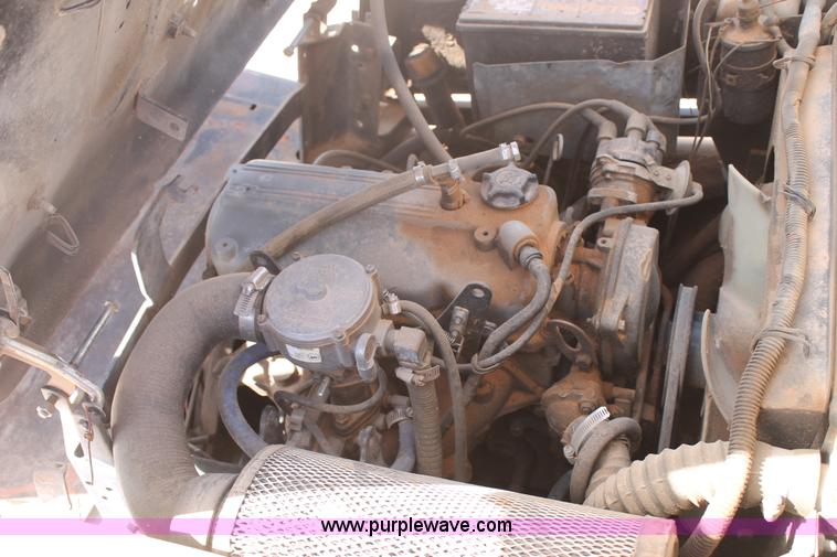 image for item H1724 Yale GLC040AENUAE083 fork lift