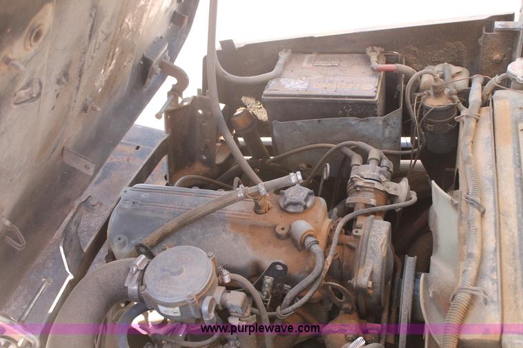 image for item H1724 Yale GLC040AENUAE083 fork lift