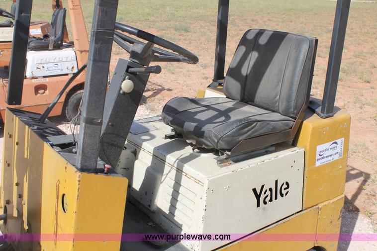 image for item H1727 Yale GC-030-UAT-071-M forklift