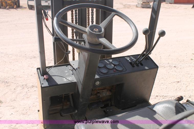 image for item H1727 Yale GC-030-UAT-071-M forklift