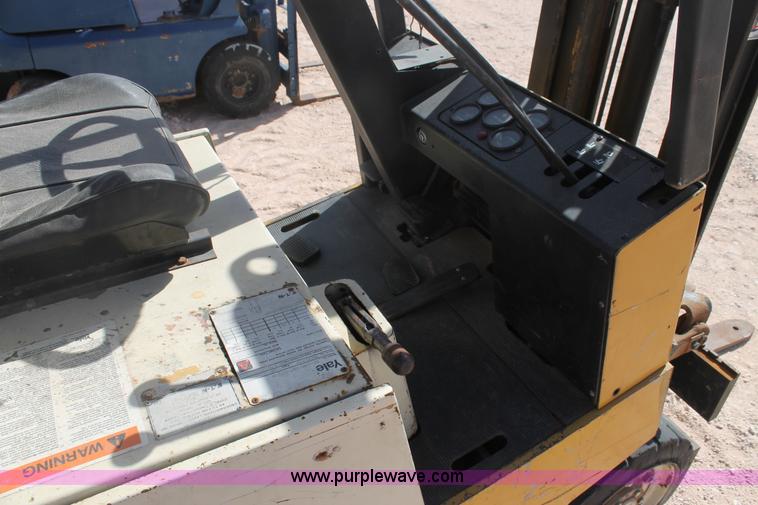 image for item H1727 Yale GC-030-UAT-071-M forklift