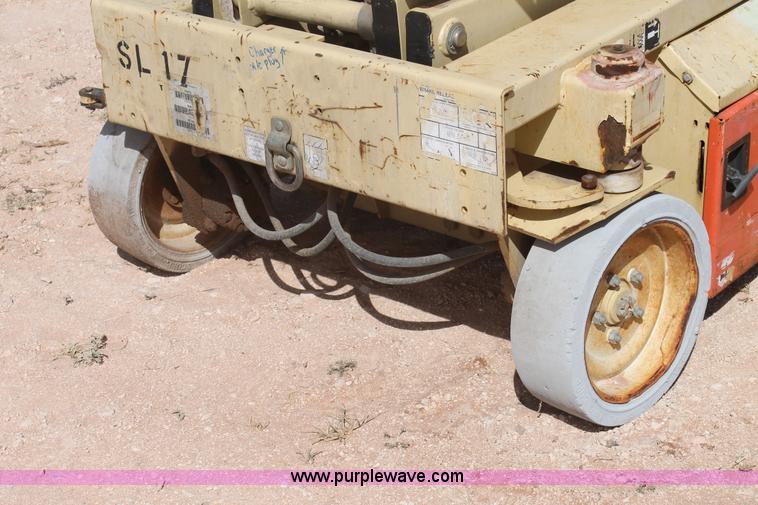 image for item H1729 JLG SL17 2646E scissor lift