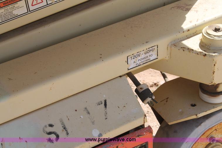 image for item H1729 JLG SL17 2646E scissor lift